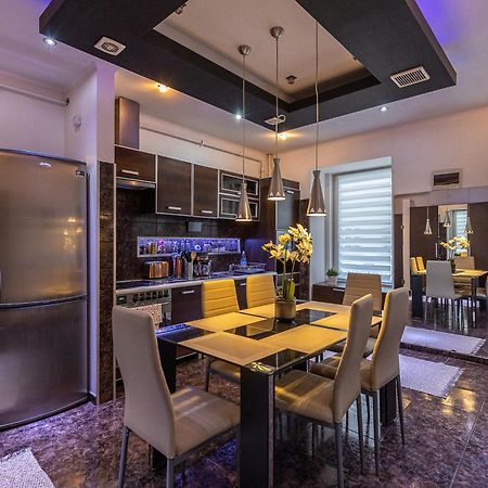 City Vibes Apartment - 3 Bdrms Будапешт Екстер'єр фото